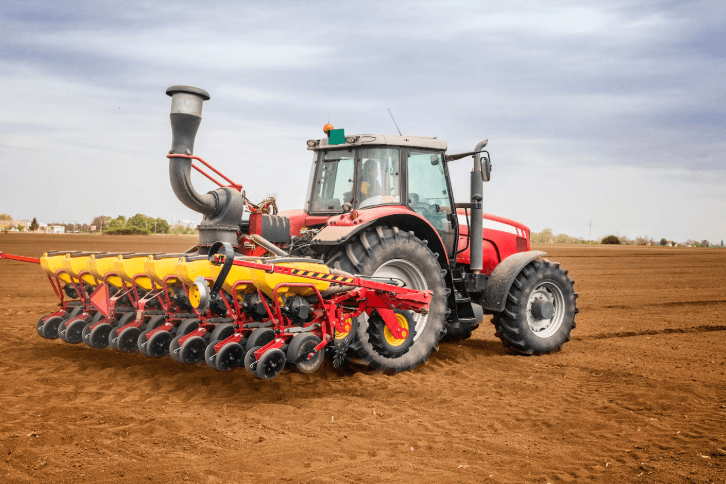 Os Principais Implementos Agrícolas para Trator​